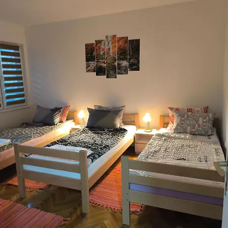 Apartament Vukovic, *